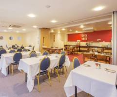 Victoria Gate Casino: Travelodge Bar Cafe